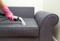 Cách bảo quản sofa luôn bền màu và hạn chế mùi hôi trong quá trình sử dụng