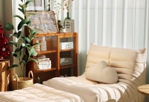 Có nên mua sofa đơn cho phòng ngủ nhỏ? Giải pháp tối ưu