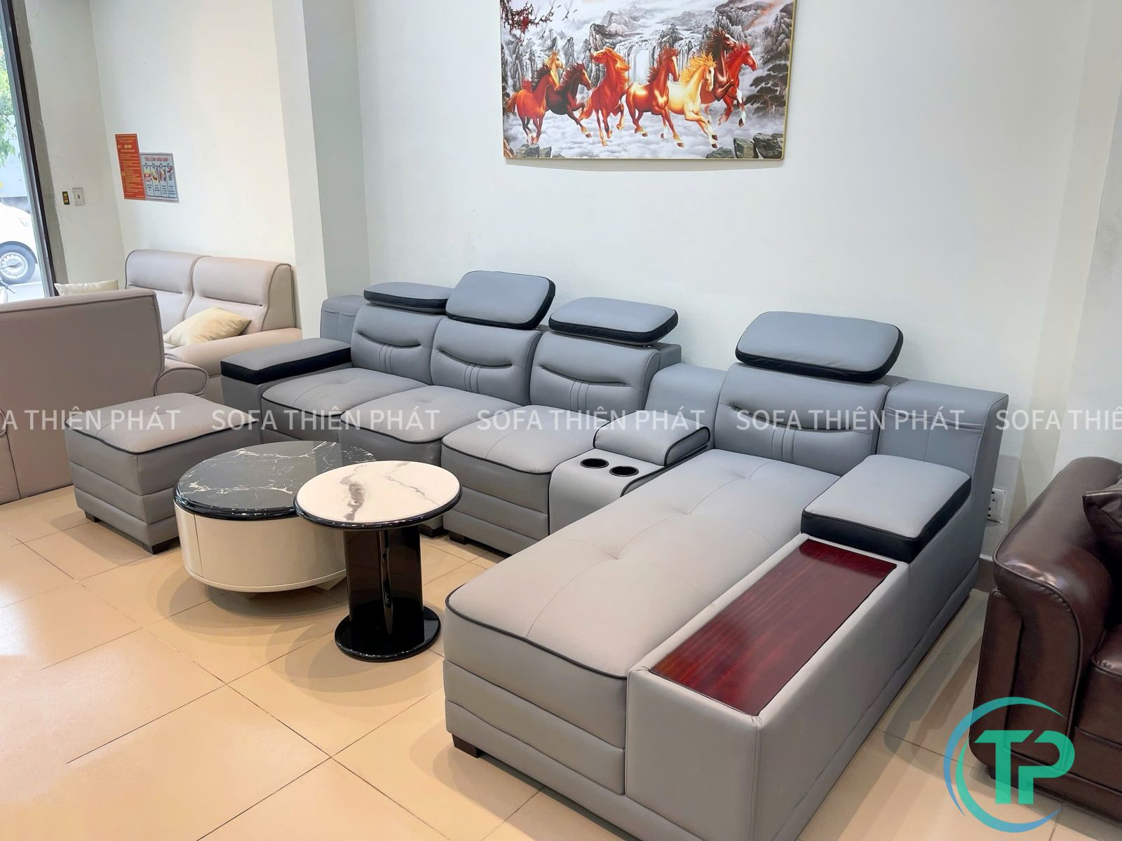 xuong-san-xuat-sofa-tai-hoc-mon-3